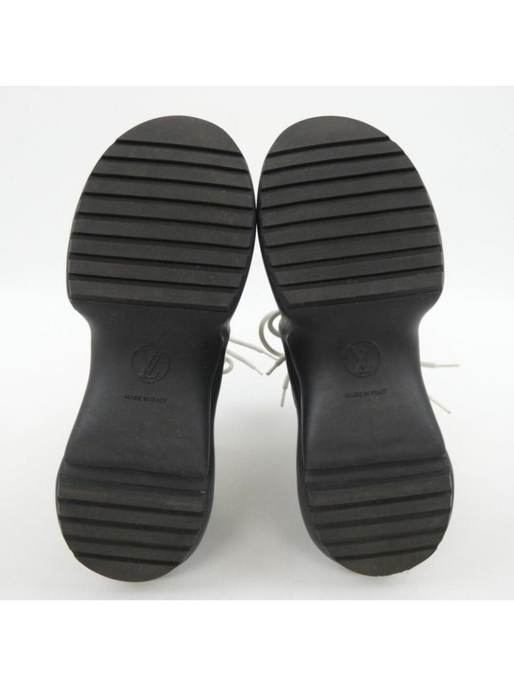 Louis Vuitton Arc Light Line Sneakers - Picture 4 of 6